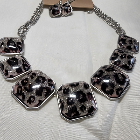 Purple stone necklace set - Picture 5 of 5